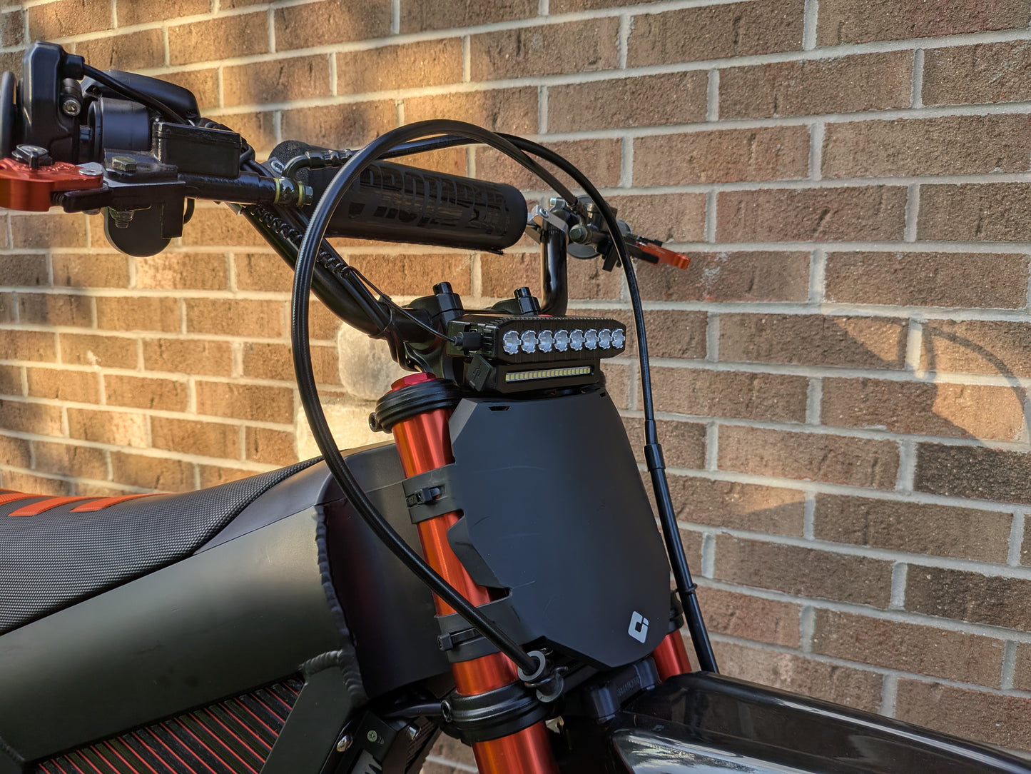 Custom Fit Headlight & Horn for Tuttio Soleil Fork – 8 LED Rechargeable