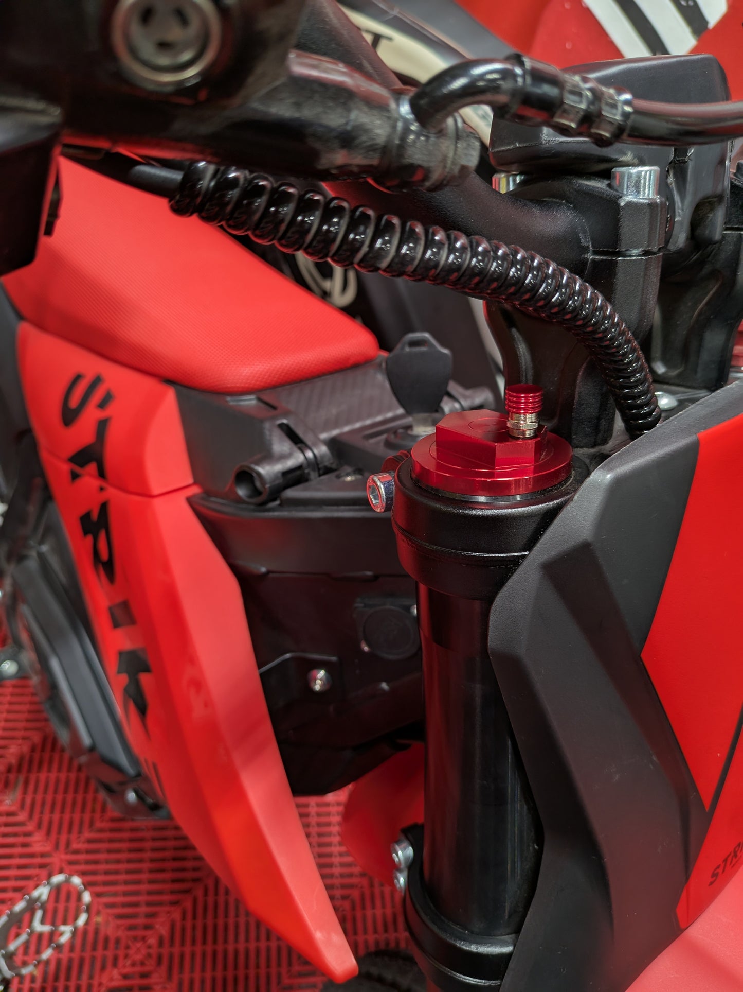 Fork Bleeders – Tested Fit for Strike Shadow SX 60V